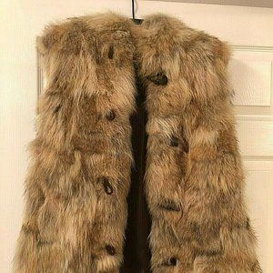 M. MILLER NATURAL COYOTE FUR VEST SIZE M - NEW